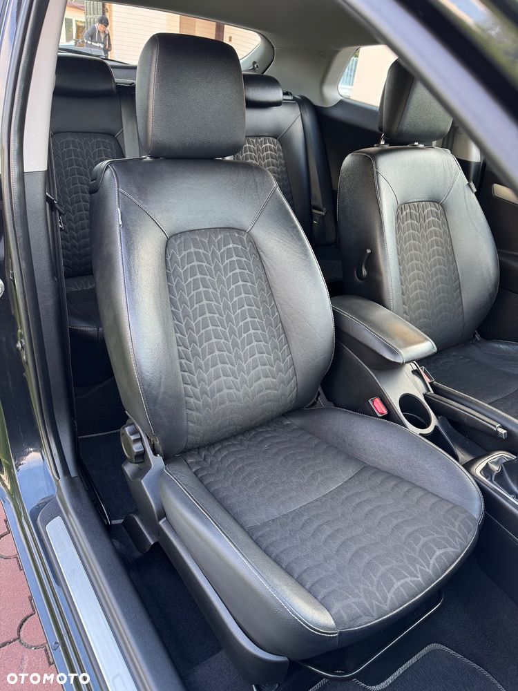 Kia ProCeed 1.6 CVVT LX - 17