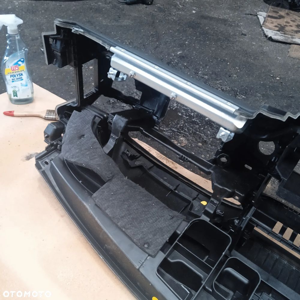 Konsola Mercedes E-klasa W212 A2126802387 - 11