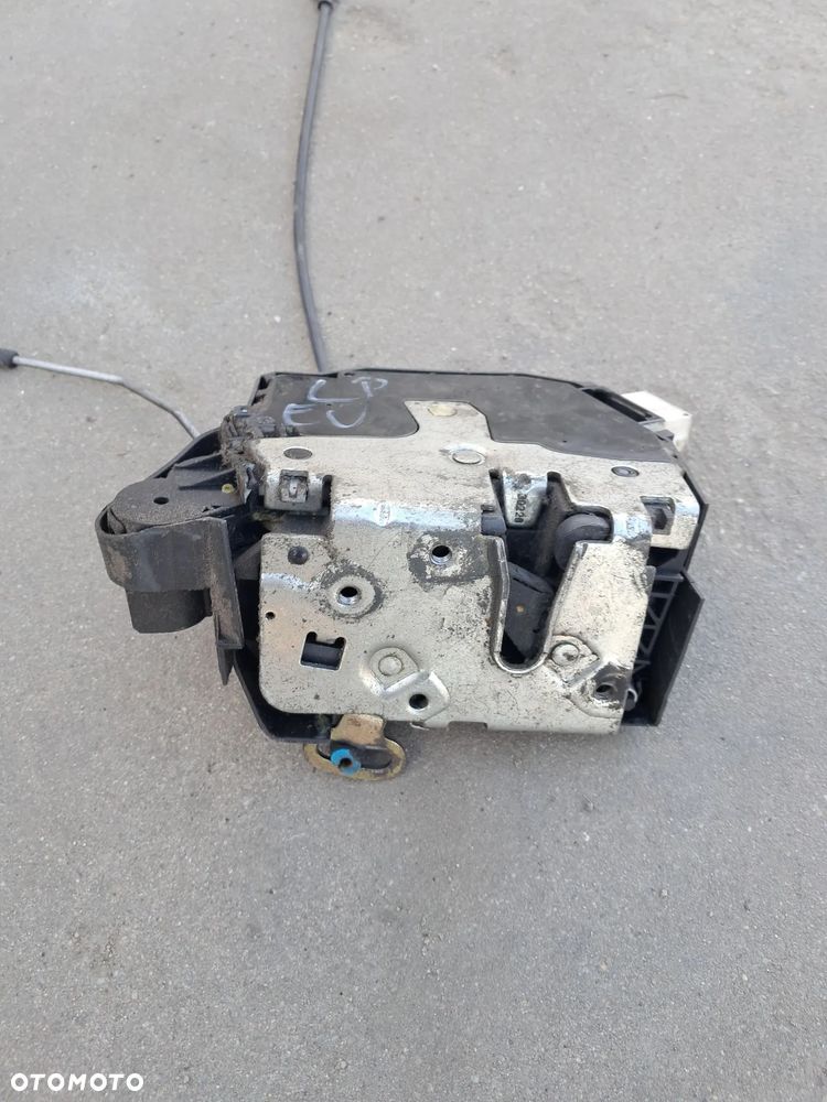 Land Rover freelander zamek przedni lewy europa - 2