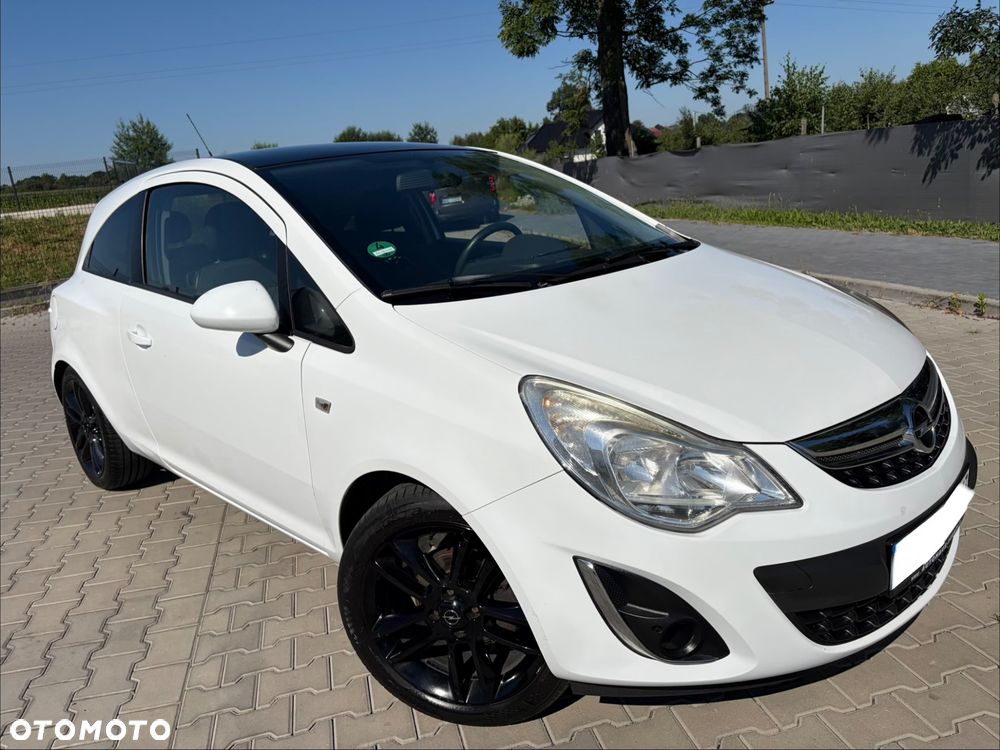 Opel Corsa 1.4 16V Cosmo - 15
