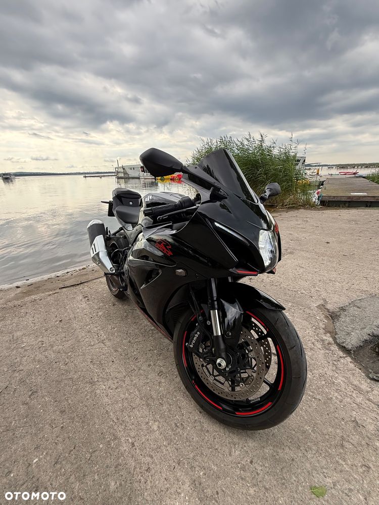 Suzuki GSX-R - 4