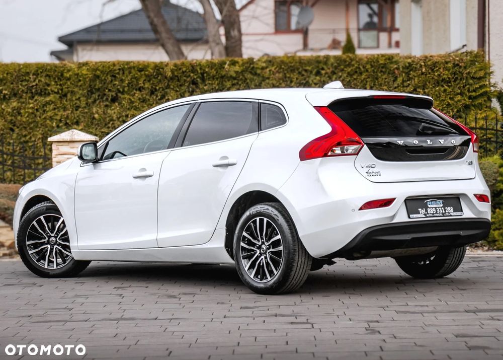 Volvo V40 T2 Inscription - 4