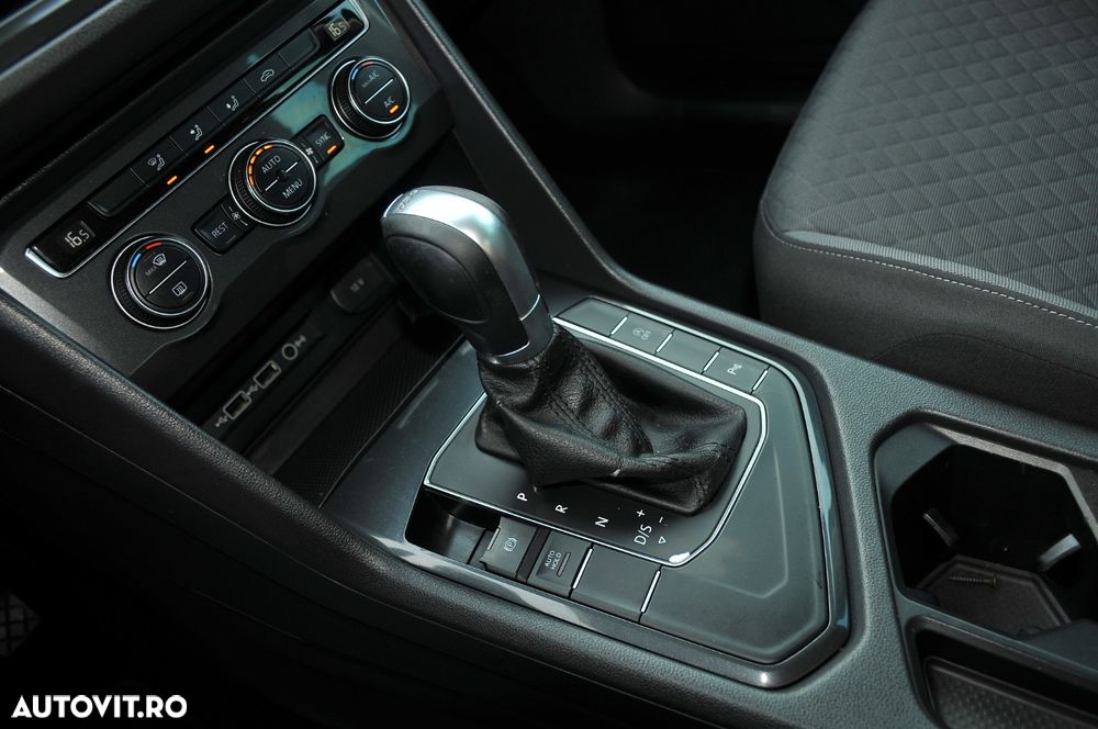 Volkswagen Tiguan - 22