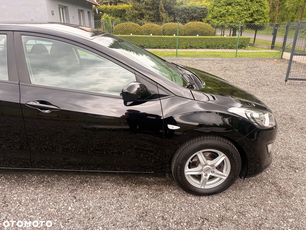 Hyundai i30 blue 1.4 Classic - 8