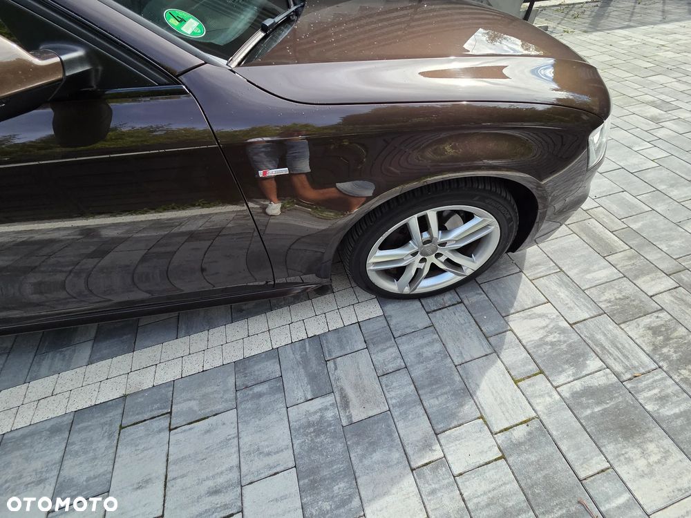 Audi A4 Limousine - 7