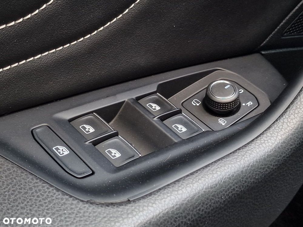 Volkswagen Arteon 2.0 TSI R-Line DSG - 23