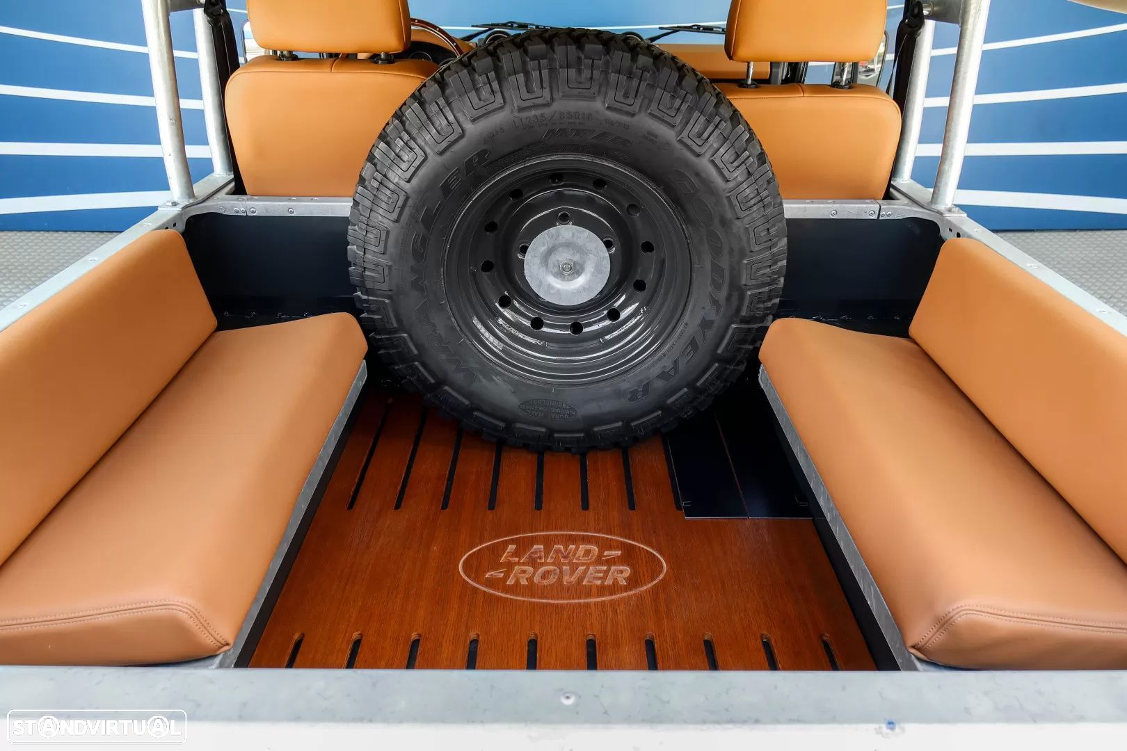 Land Rover Defender 90 SW 2.4 CRD S - 7