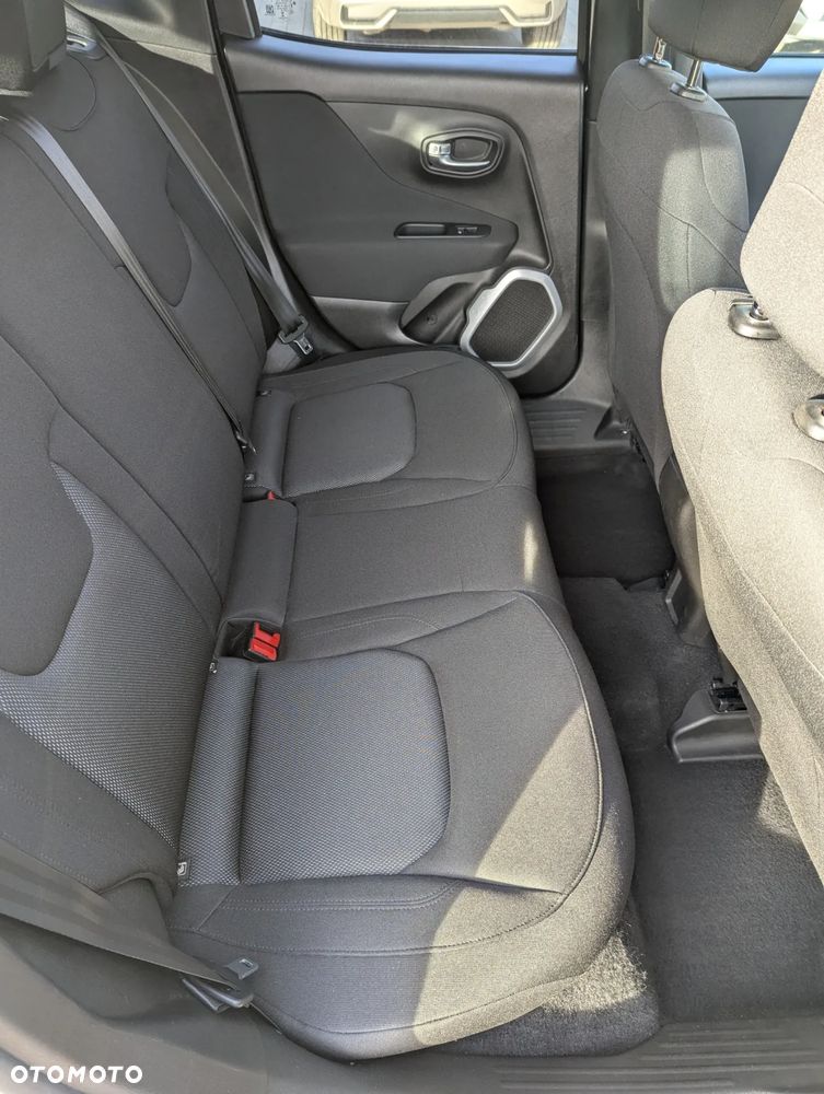 Jeep Renegade 1.6 E-TorQ Sport FWD - 10