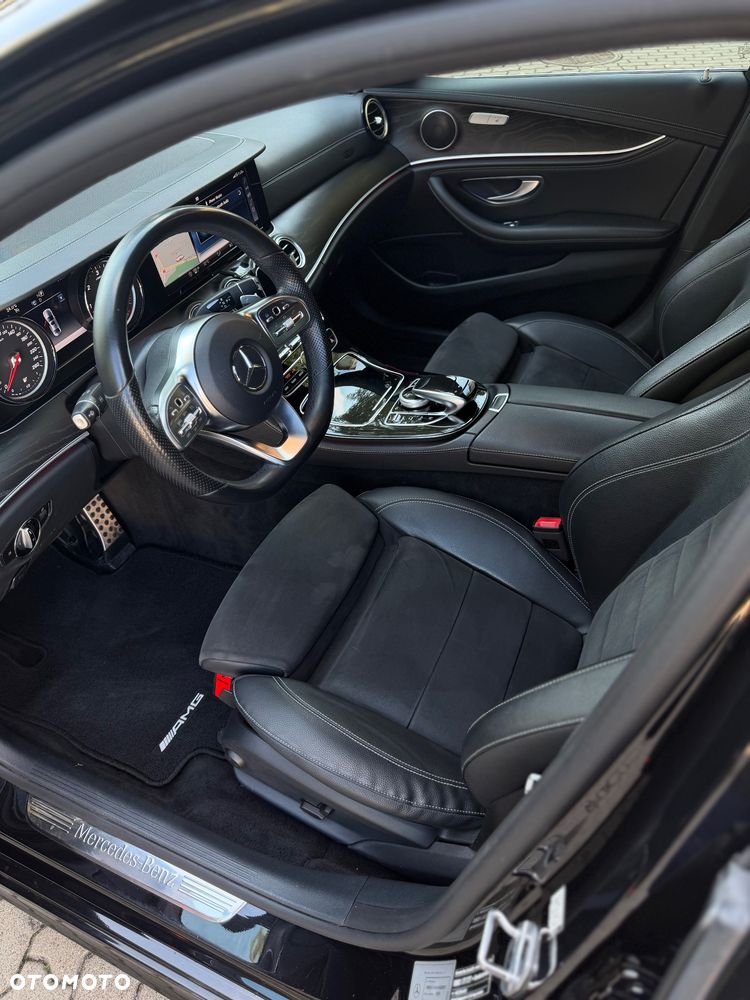 Mercedes-Benz Klasa E 220 d 4-Matic 9G-TRONIC - 3