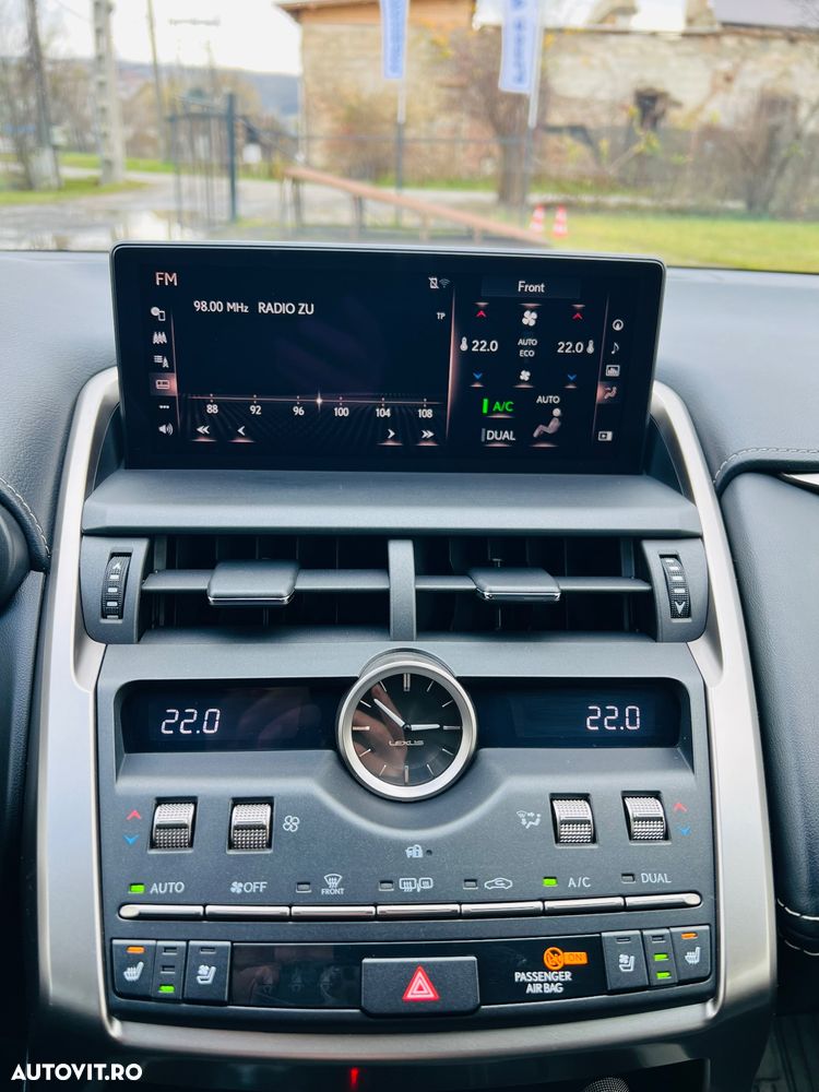 Lexus Seria NX 300h AWD Executive Plus - 13