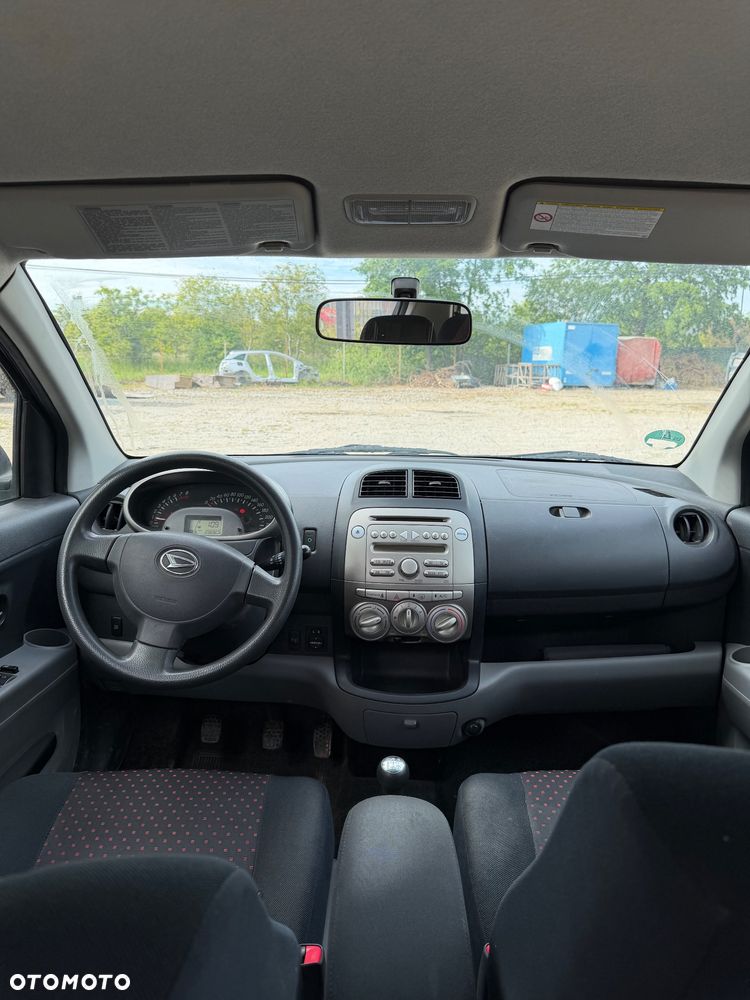 Daihatsu Sirion 1.5 - 22