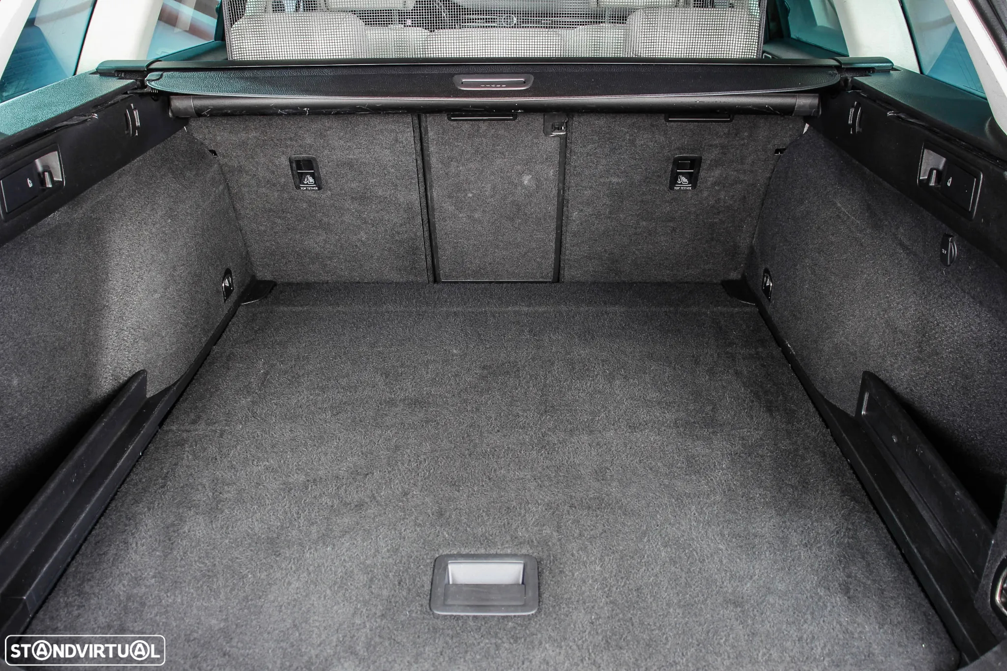 VW Passat Variant 2.0 TDi Highline - 30