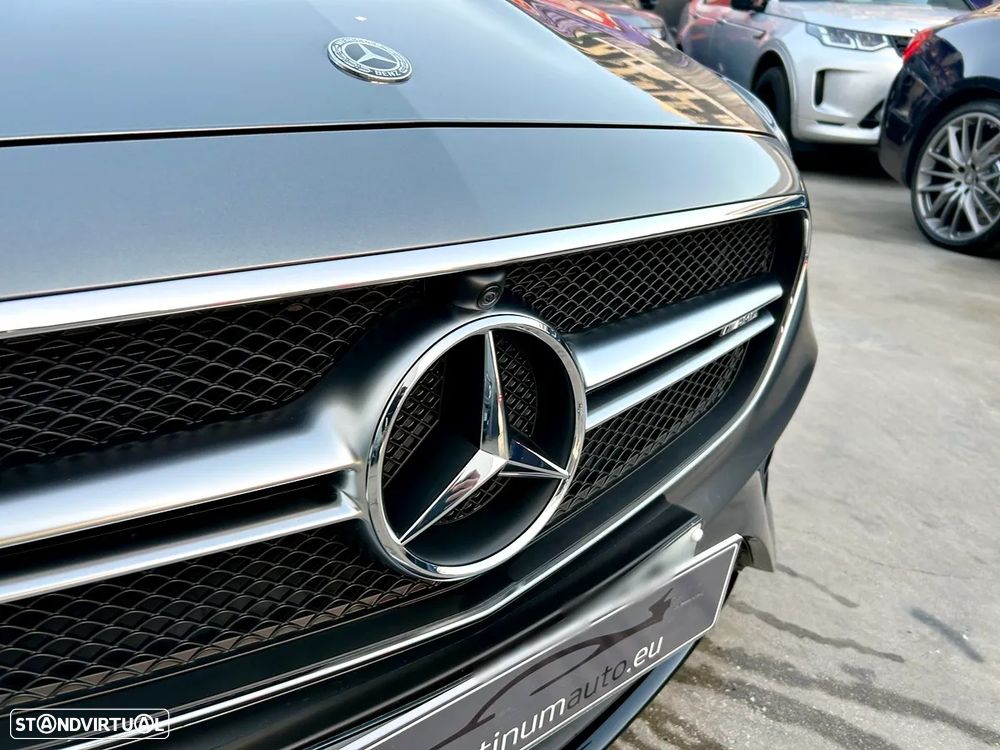 Mercedes-Benz E 53 AMG 4Matic+ - 52