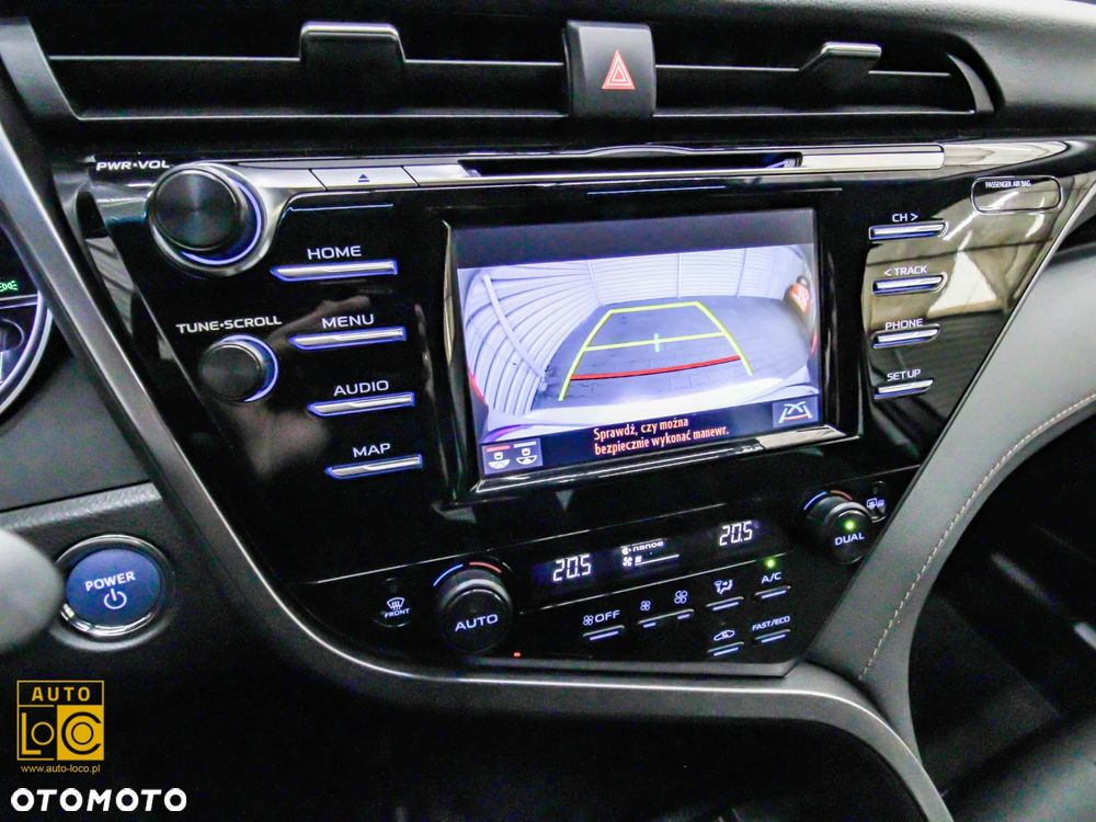 Toyota Camry 2.5 Hybrid Prestige CVT - 19