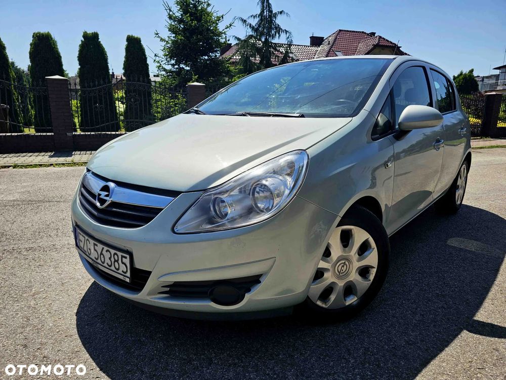 Opel Corsa 1.4 16V Innovation - 1