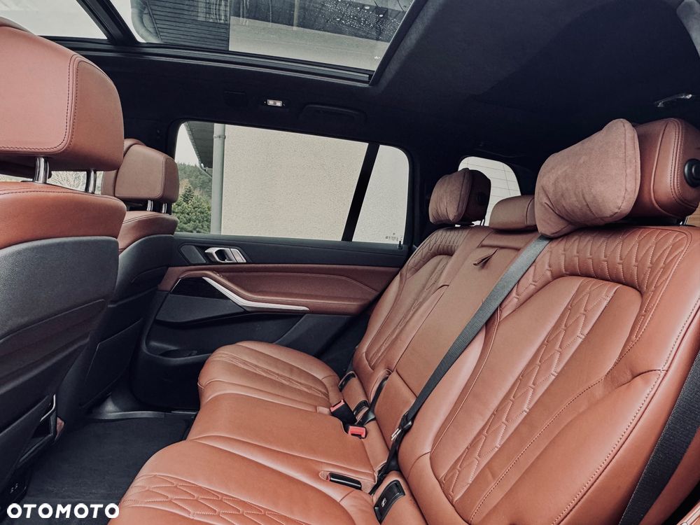 BMW X7 M50i sport - 18