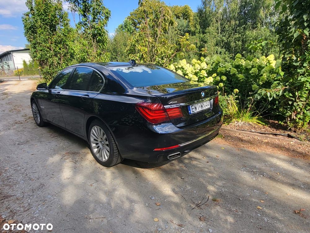 BMW Seria 7 750d xDrive - 2