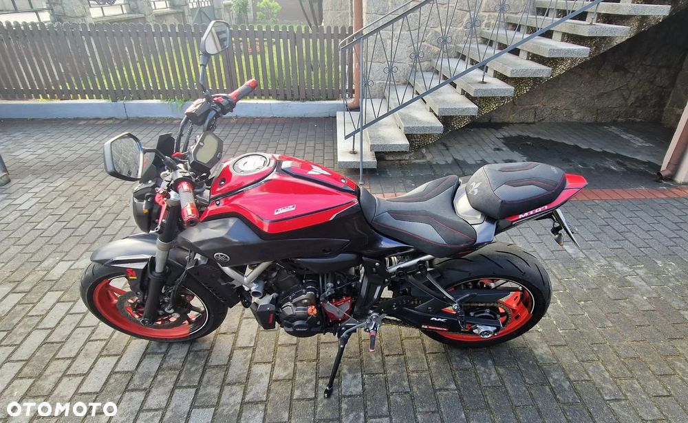 Yamaha MT - 9
