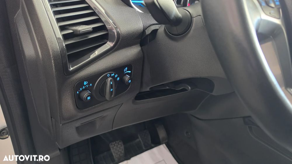 Ford EcoSport - 10