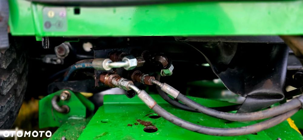 John Deere 2320 HST - 8