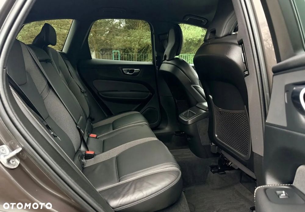 Volvo XC 60 B4 D Geartronic RDesign - 33