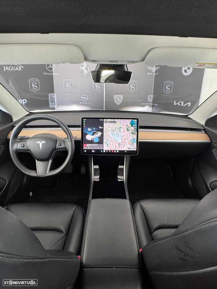 Tesla Model 3 - 14
