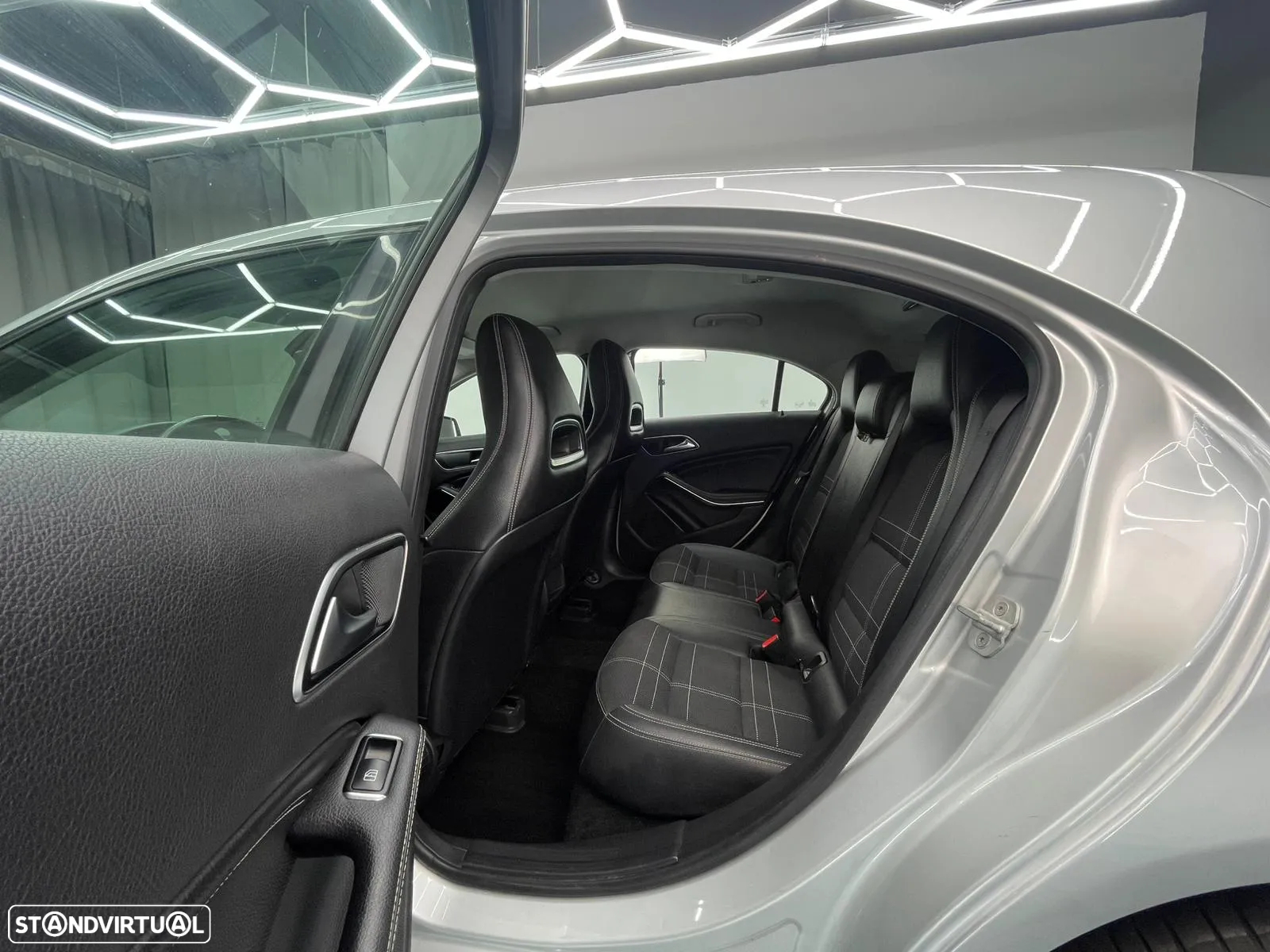 Mercedes-Benz A 180 CDi BE AMG Sport Aut. - 9