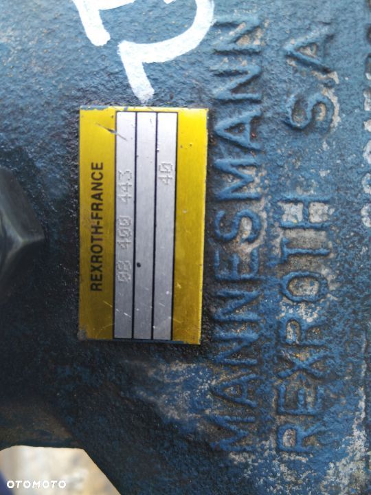 Rozdzielacz 4 sekcje Rexroth Mecalac 12 08 400 443 - 7