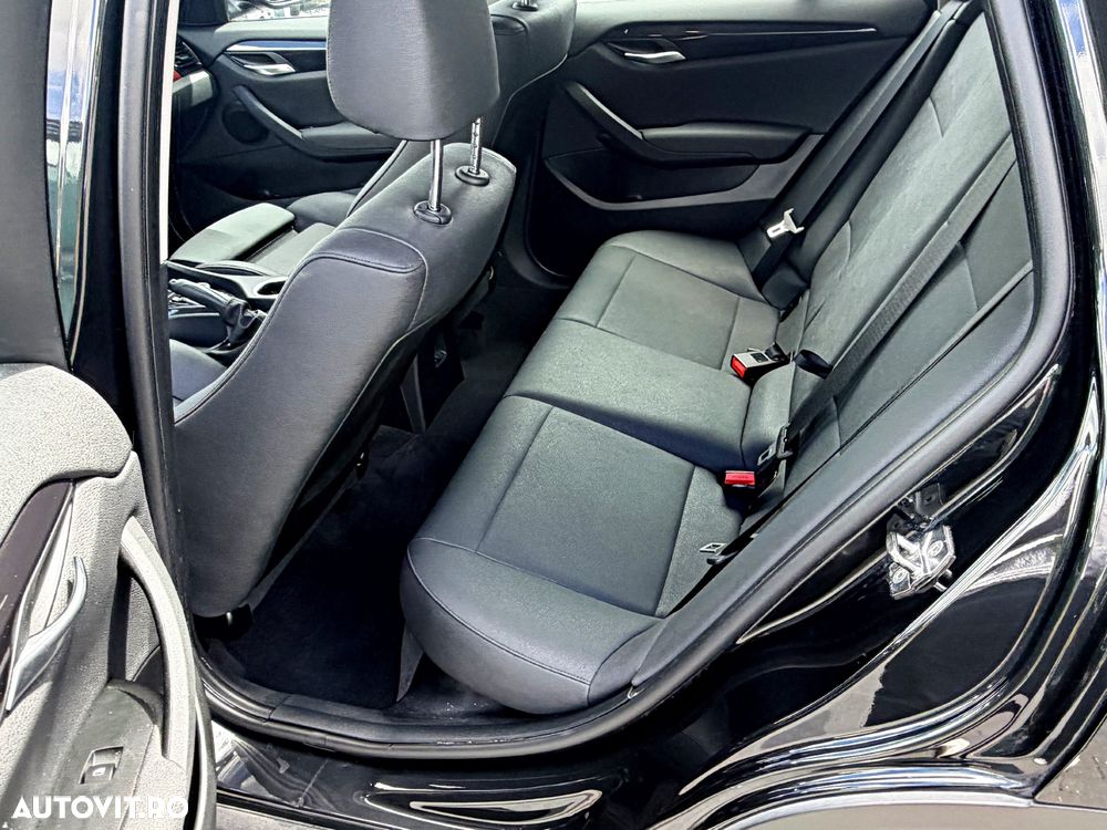 BMW X1 sDrive18d xLine - 15