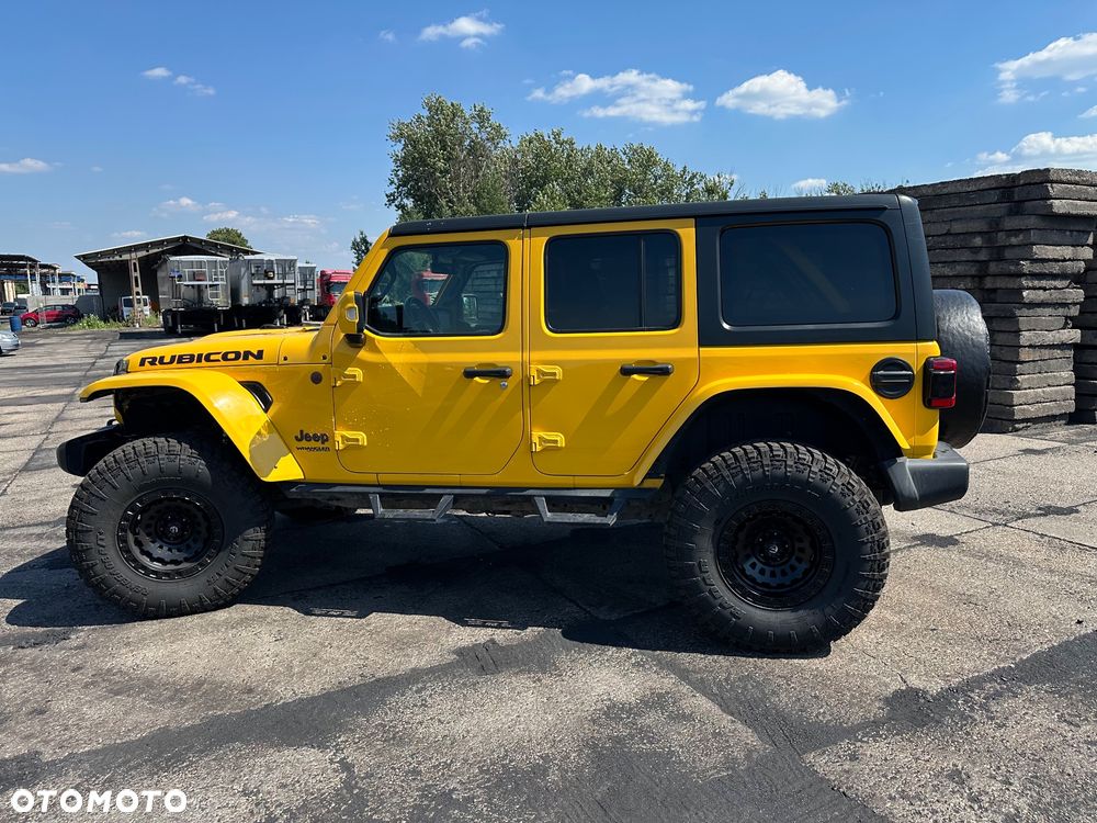 Jeep Wrangler - 2