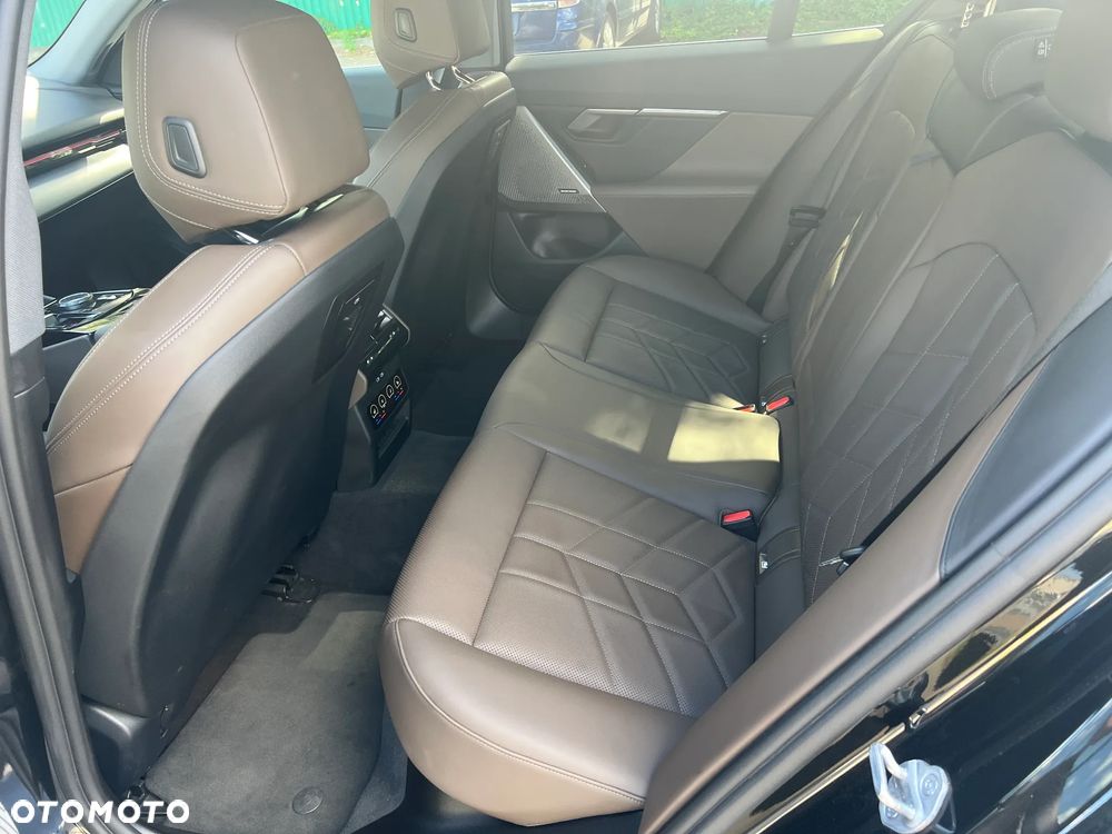 BMW Seria 5 530e PHEV - 13