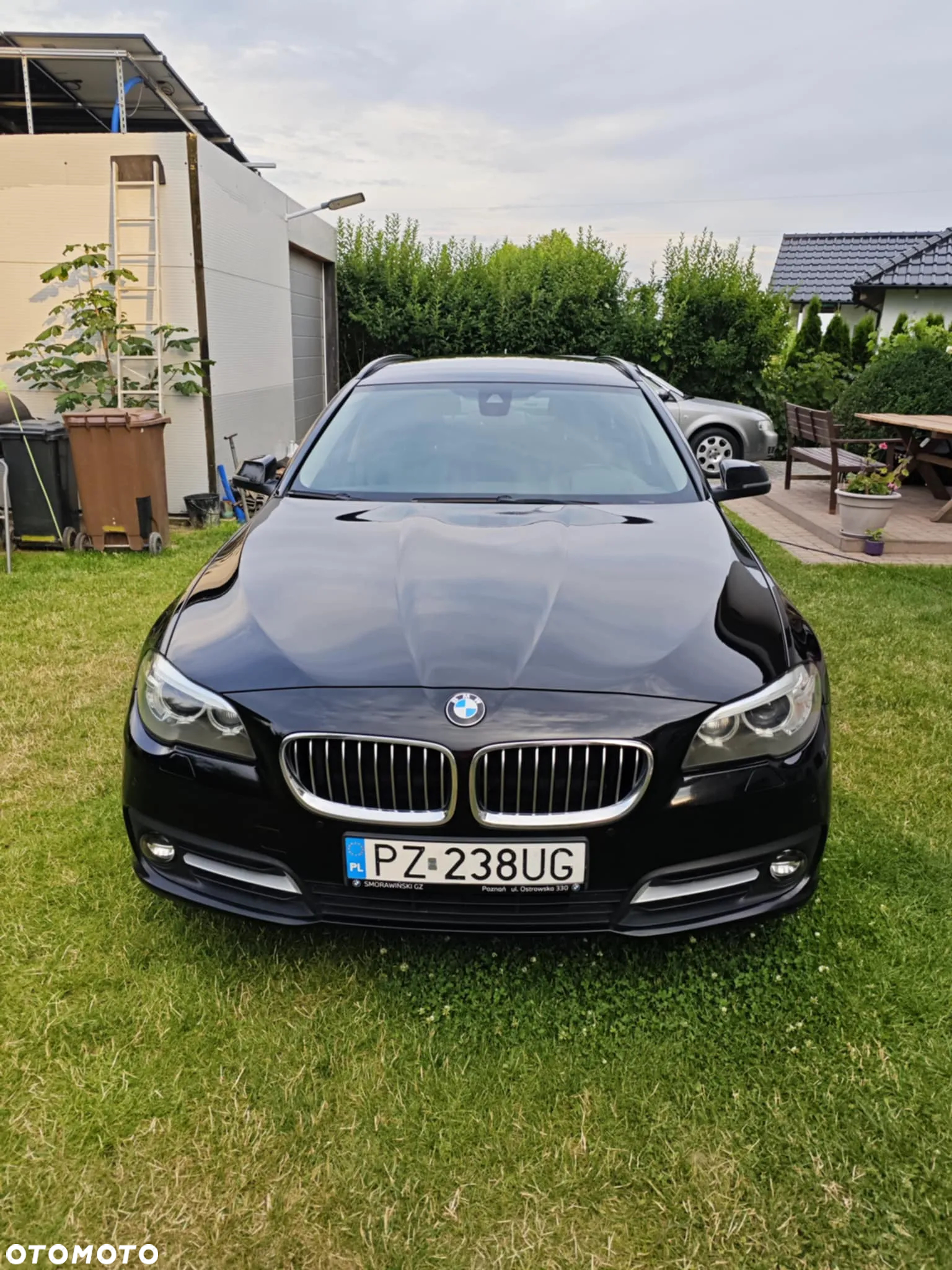 BMW Seria 5 530d xDrive Touring - 2
