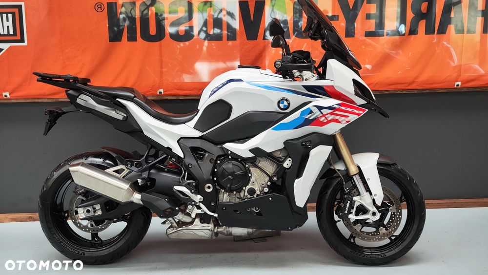 BMW XR - 1