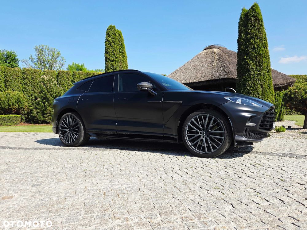 Aston Martin DBX - 2