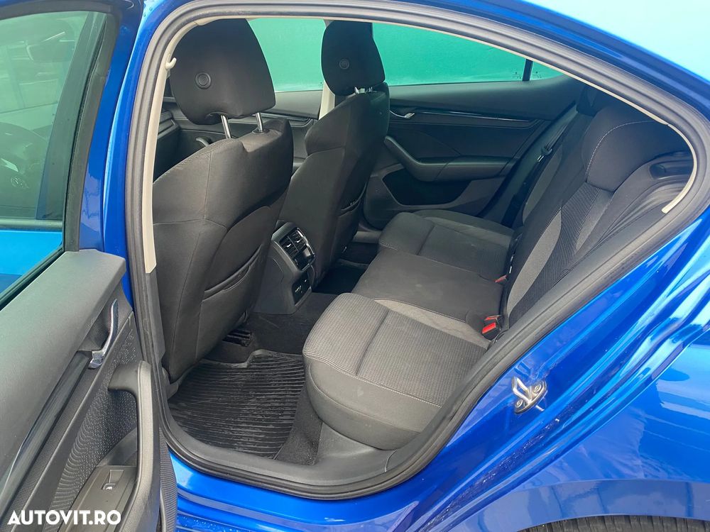 Skoda Octavia 1.5 TSI Ambition - 16