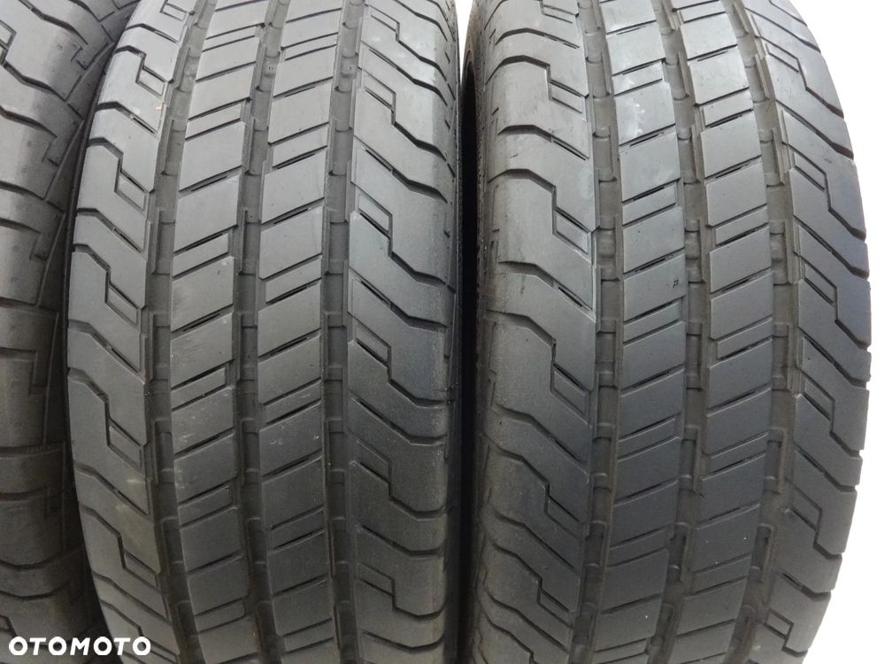 215/65/16C Continental ContiVanContact 100 - 3