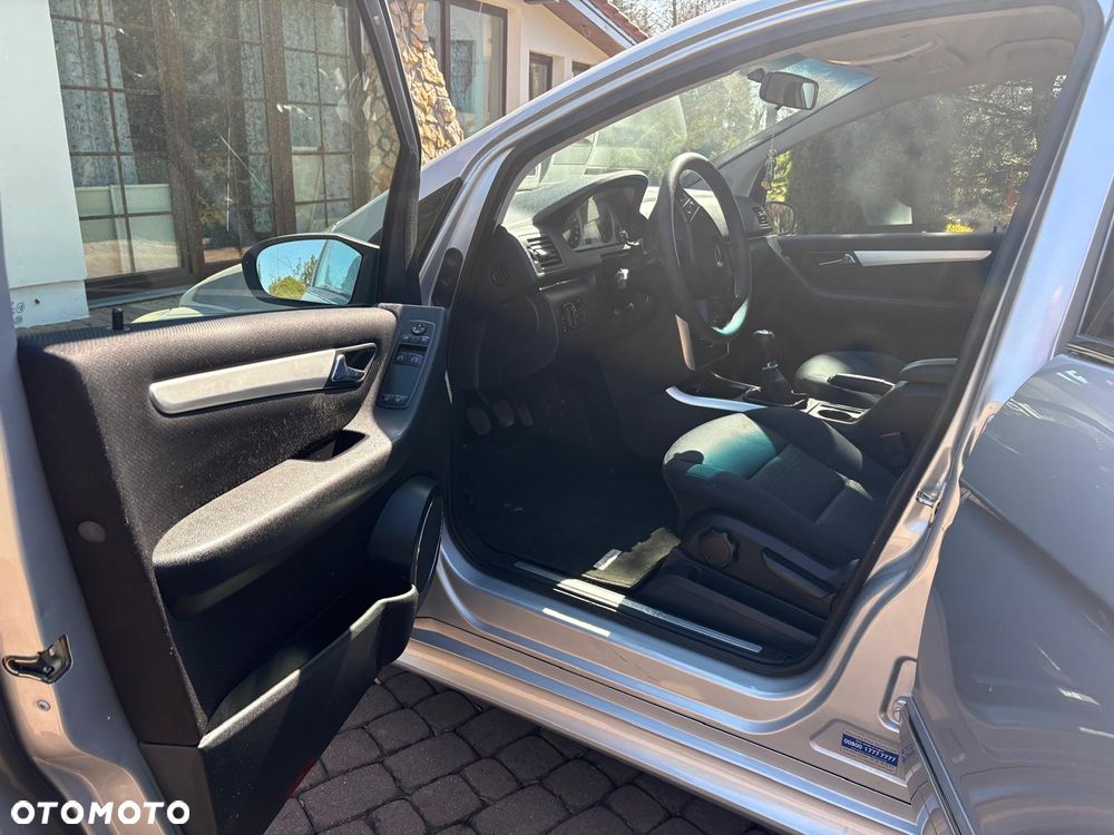 Mercedes-Benz Klasa B 180 CDI - 19