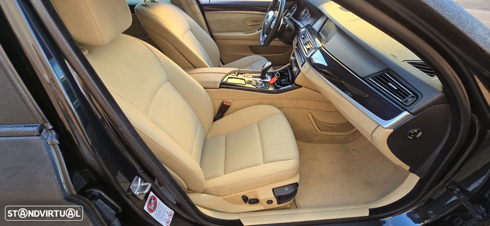 BMW 520 d Touring Aut. Modern Line - 28