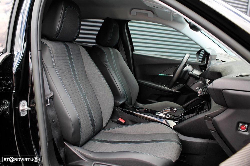 Peugeot e-2008 50 kWh Allure - 26