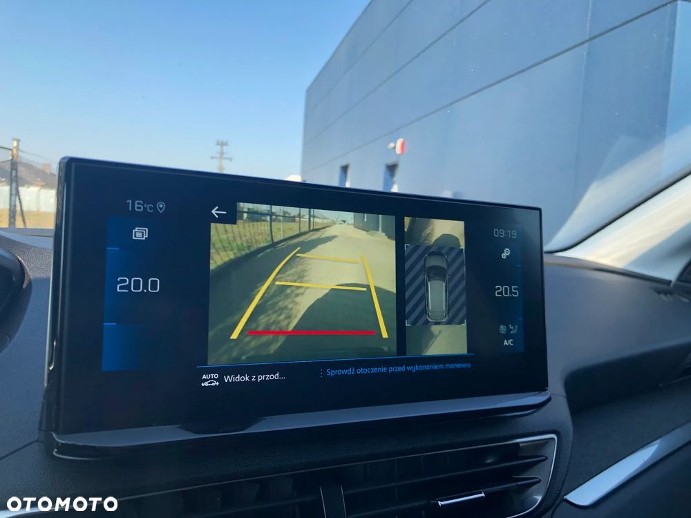 Peugeot 3008 1.2 PureTech Allure S&S EAT8 - 23