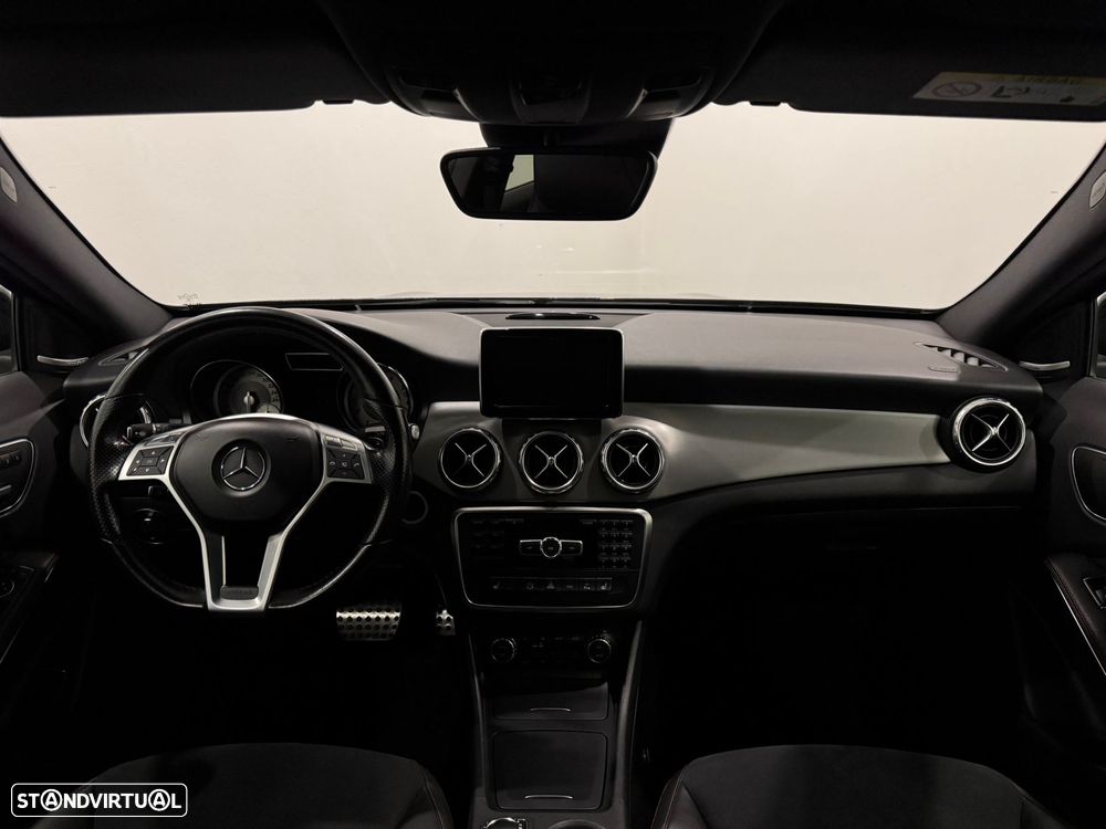 Mercedes-Benz GLA 200 - 33