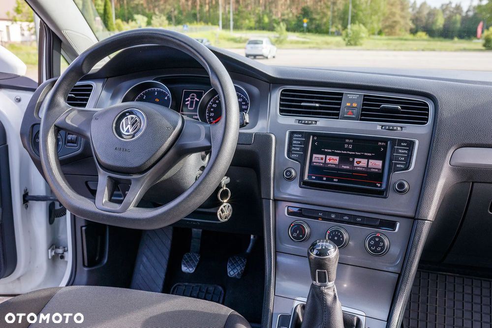 Volkswagen Golf - 14