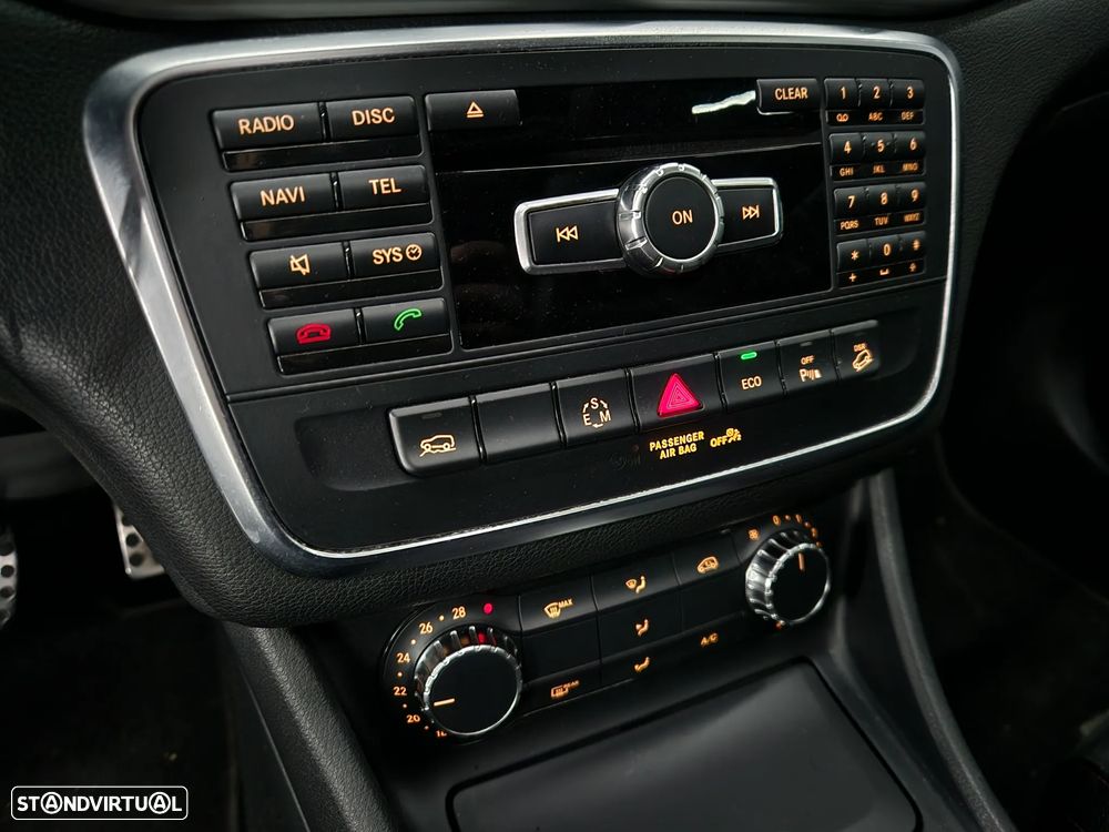 Mercedes-Benz GLA 220 CDI AMG Line 4-Matic - 12