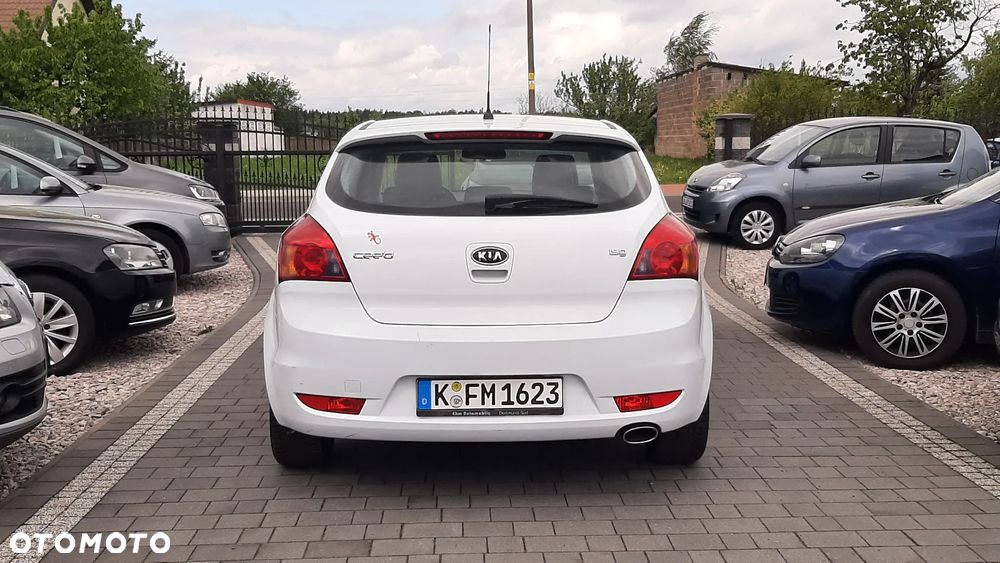 Kia ProCeed - 4