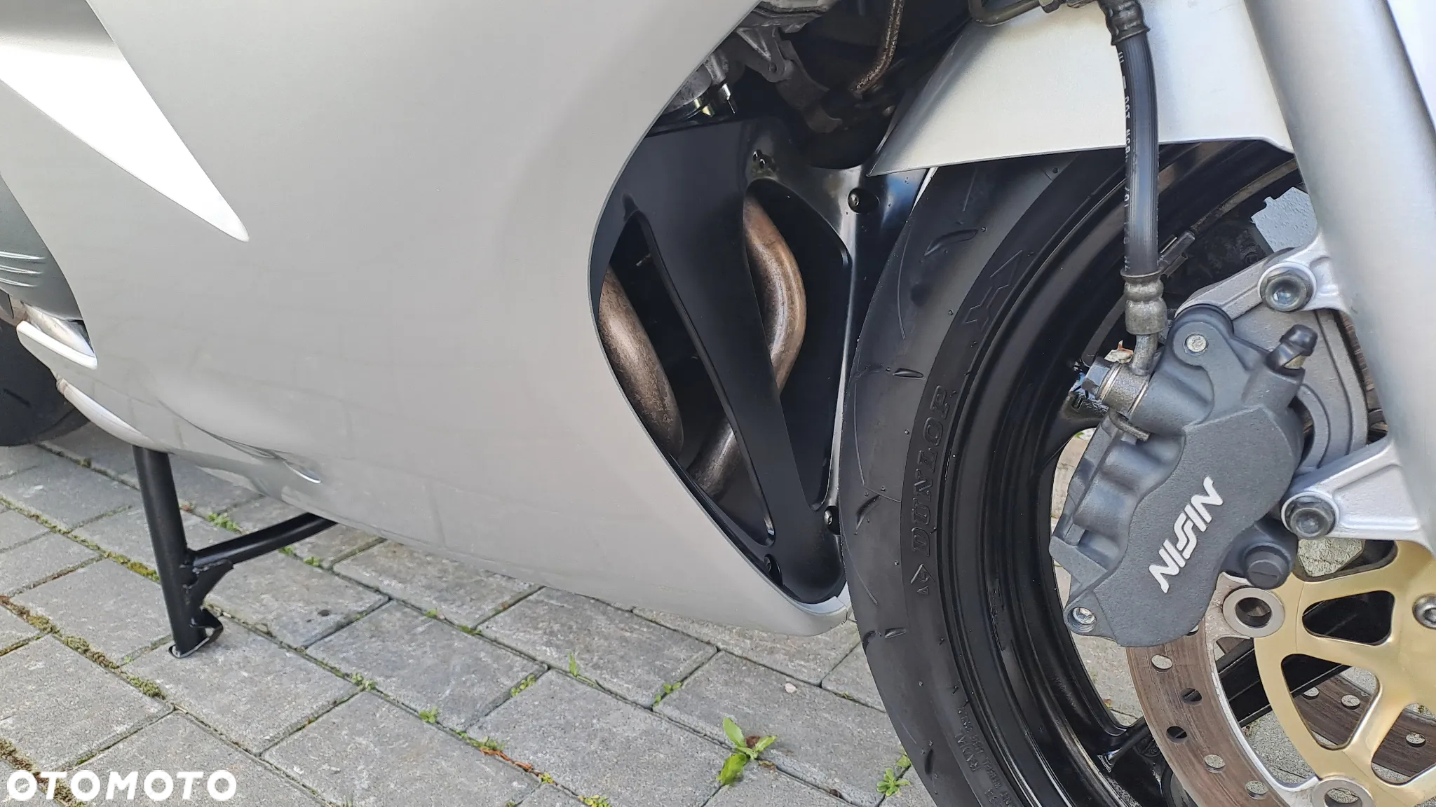 Honda VFR - 14