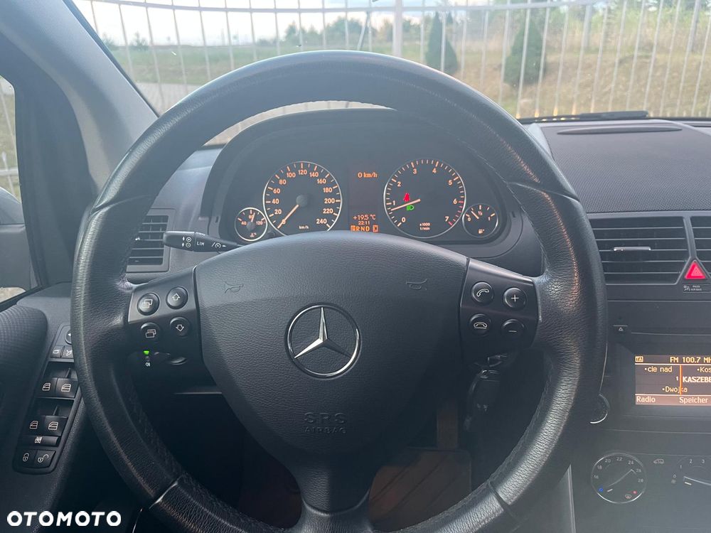 Mercedes-Benz Klasa A 160 Autotronic Avantgarde - 19