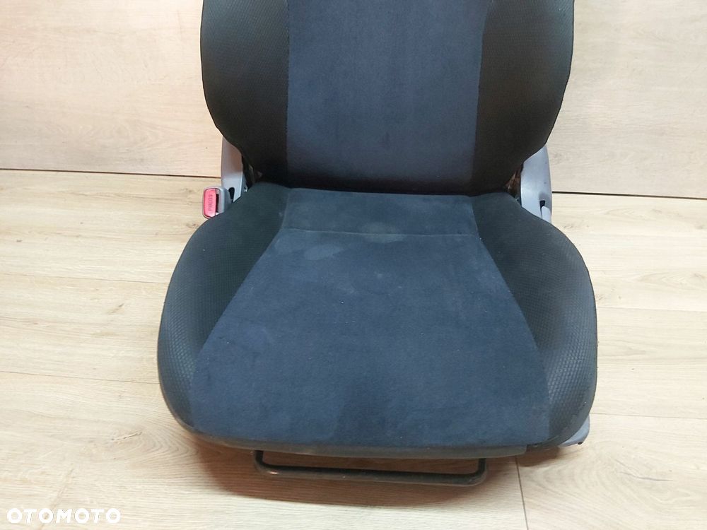 Toyota Celica VII T23 99-06r fotel lewy przód JDM - 1
