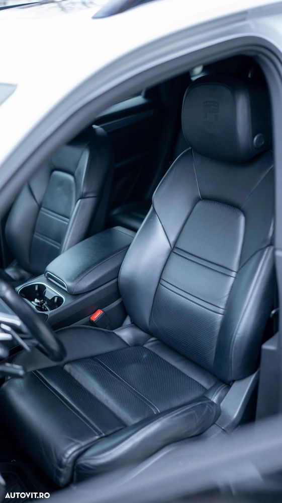 Porsche Cayenne E-Hybrid Tiptronic S - 24