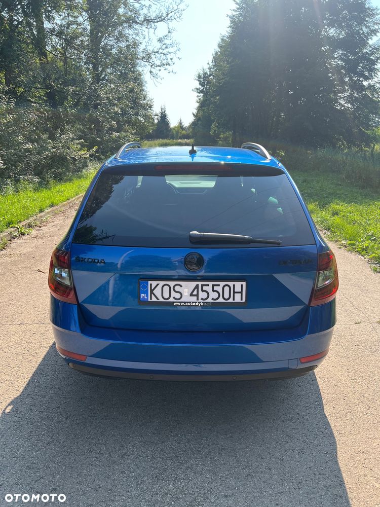 Skoda Octavia 2.0 TDI Sportline DSG - 6