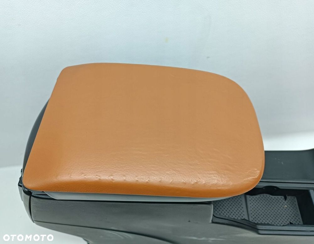 PODŁOKIETNIK TUNEL ŚRODKOWY SKÓRA FIAT CROMA II - 5